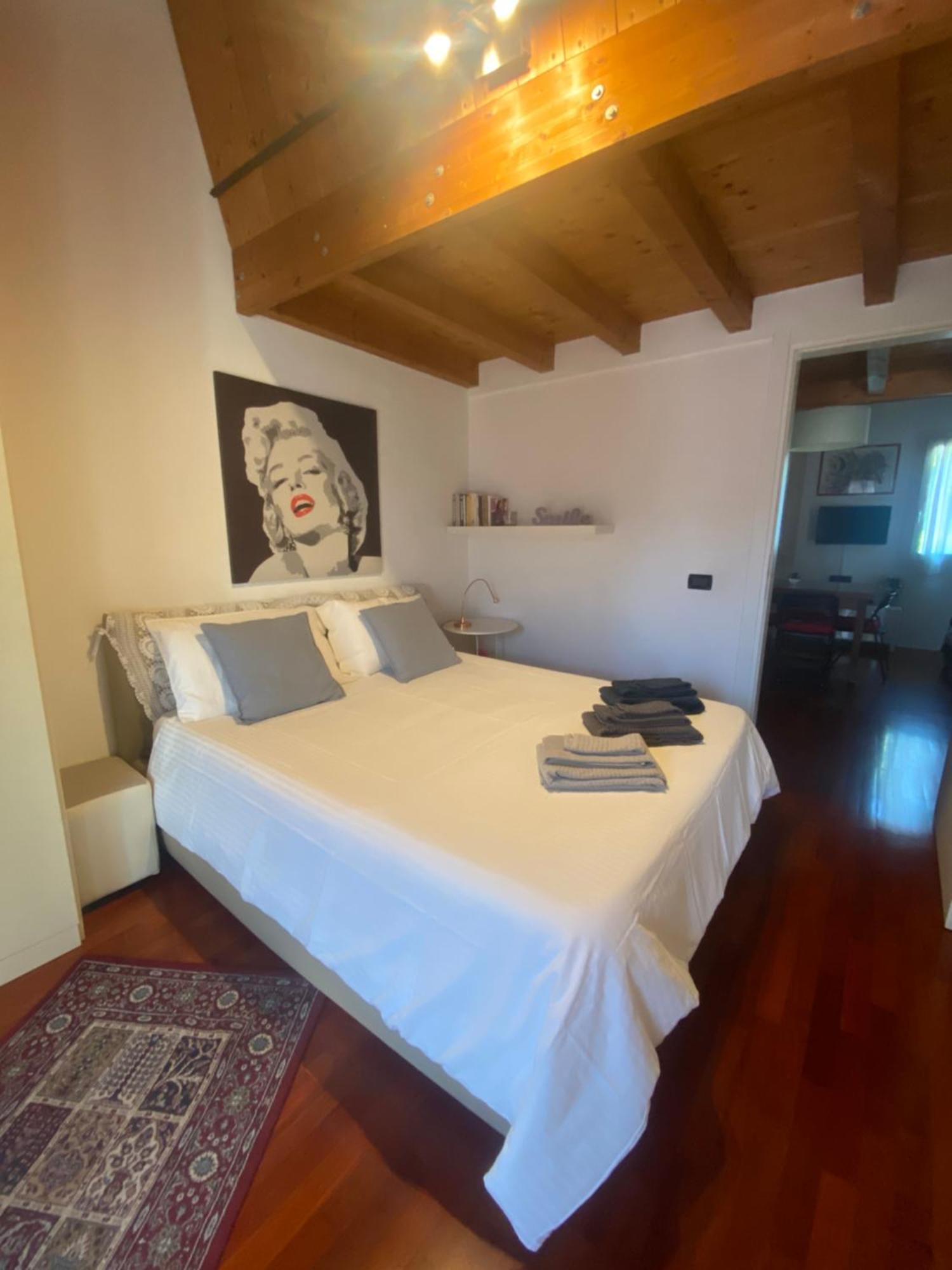 Casa Vacanze Chez La Reine - Holiday Home Vicenza Luaran gambar